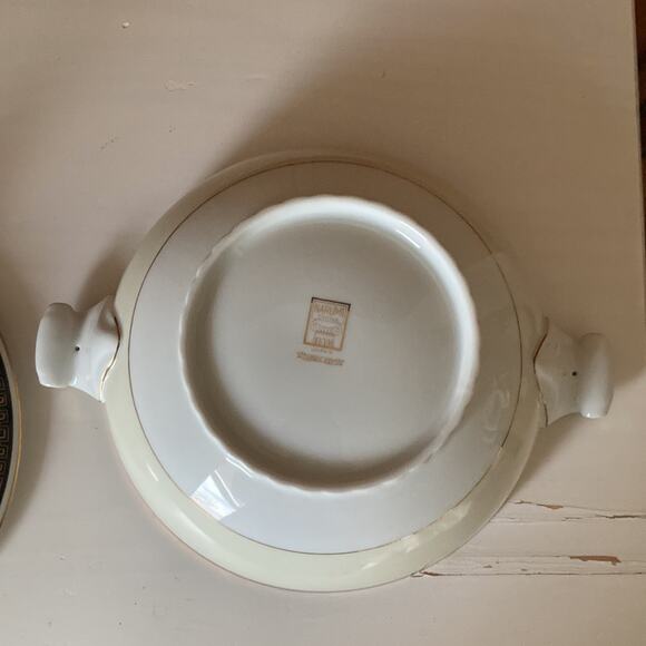 Vintage Narumi Japan “Greek Key” Elegant Covered Serving Bowl - Picture 11 of 16